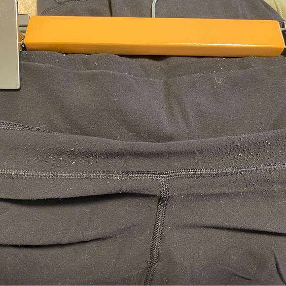21” Align Capris - Picture 3 of 4